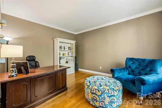 Listing Photo 9
