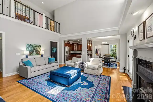 Listing Photo 11