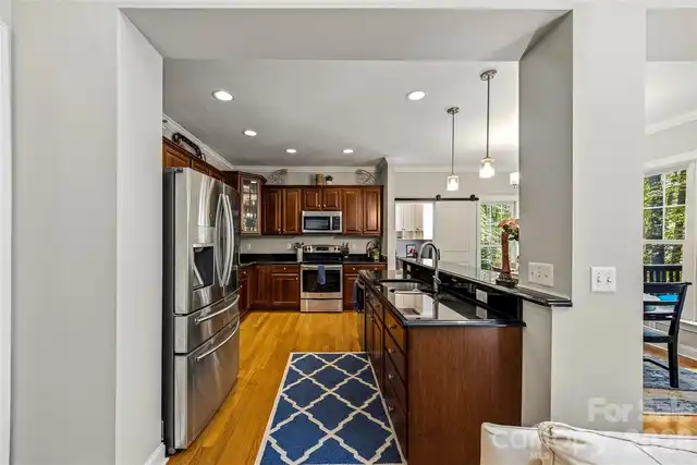 Listing Photo 16