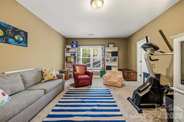 Listing Photo 32