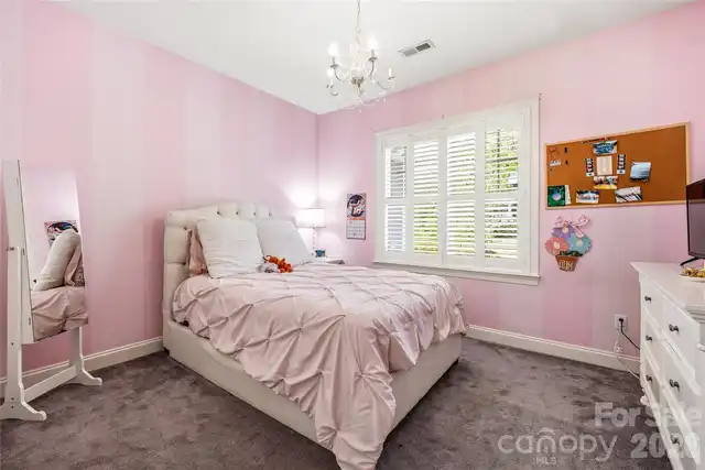 Listing Photo 33