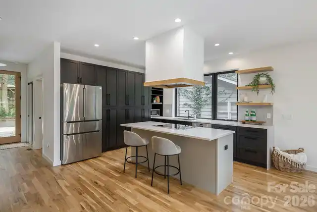 Listing Photo 15