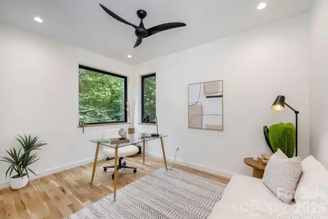 Listing Photo 19