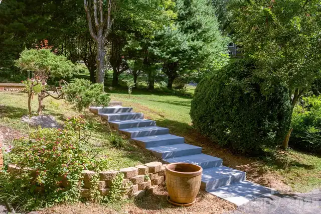 Listing Photo 26