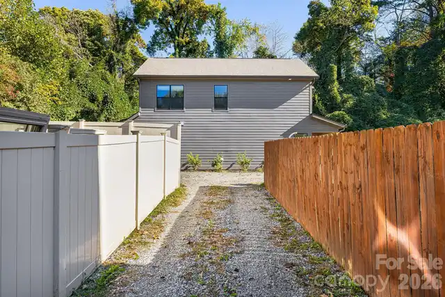 Listing Photo 43