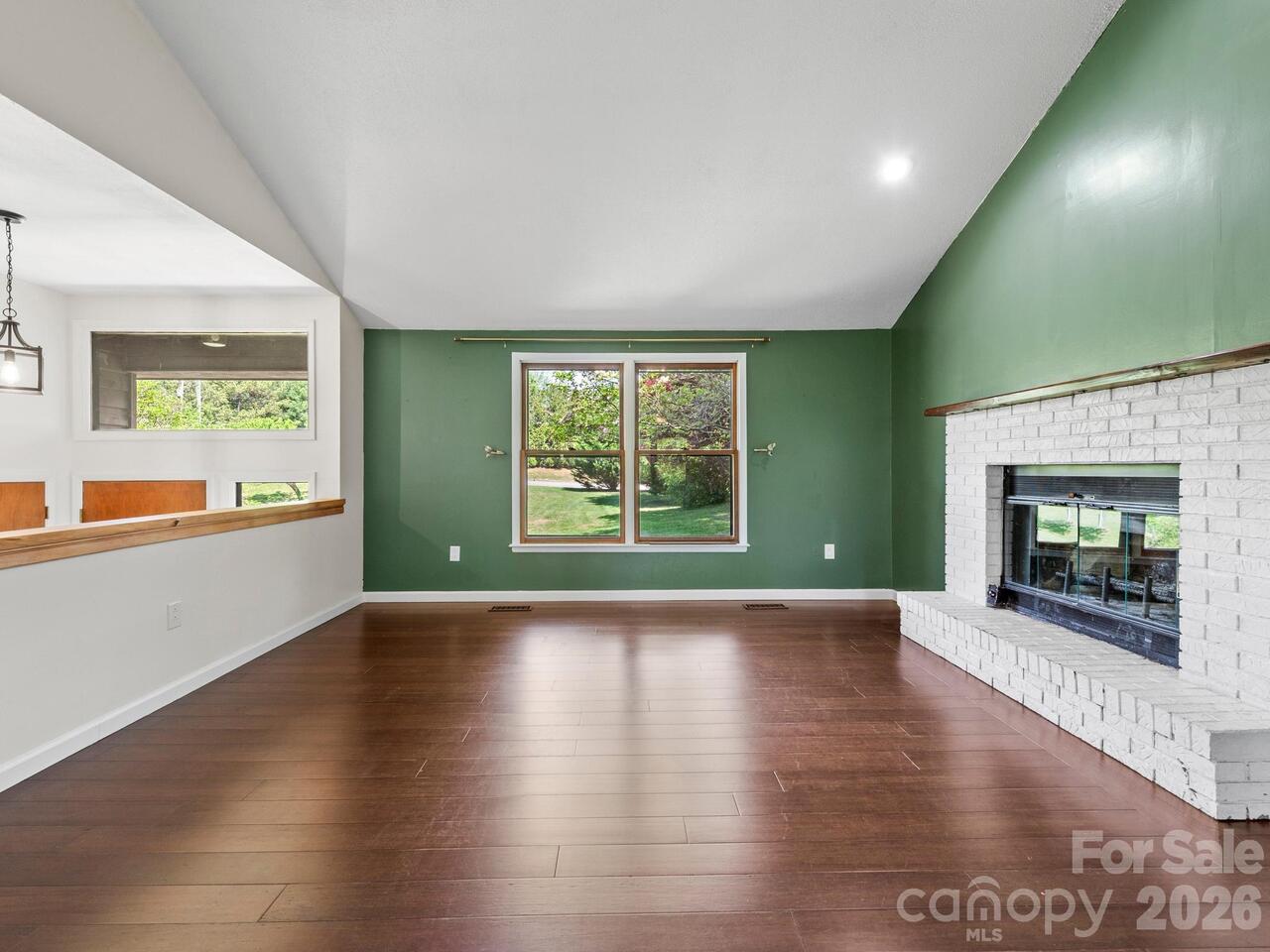 Listing Photo 7