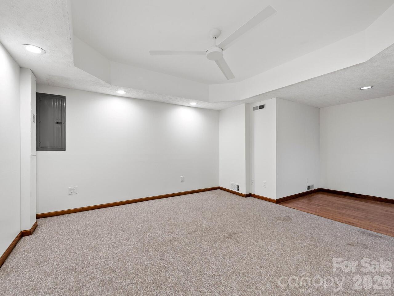 Listing Photo 29