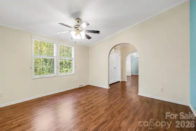 Listing Photo 19