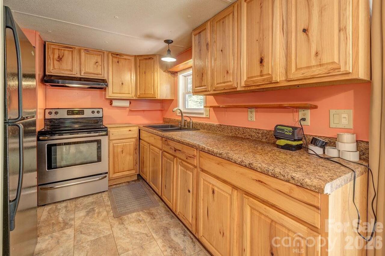 Listing Photo 8