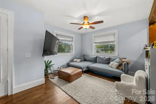 Listing Photo 9