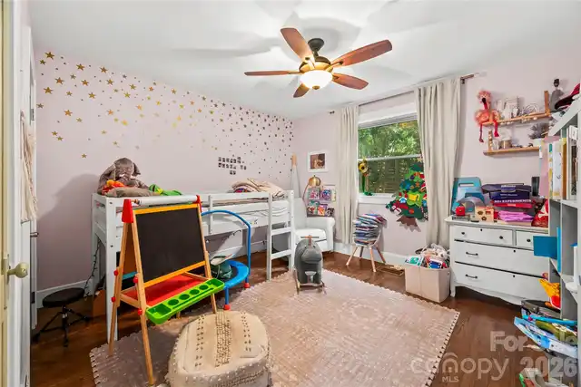 Listing Photo 15