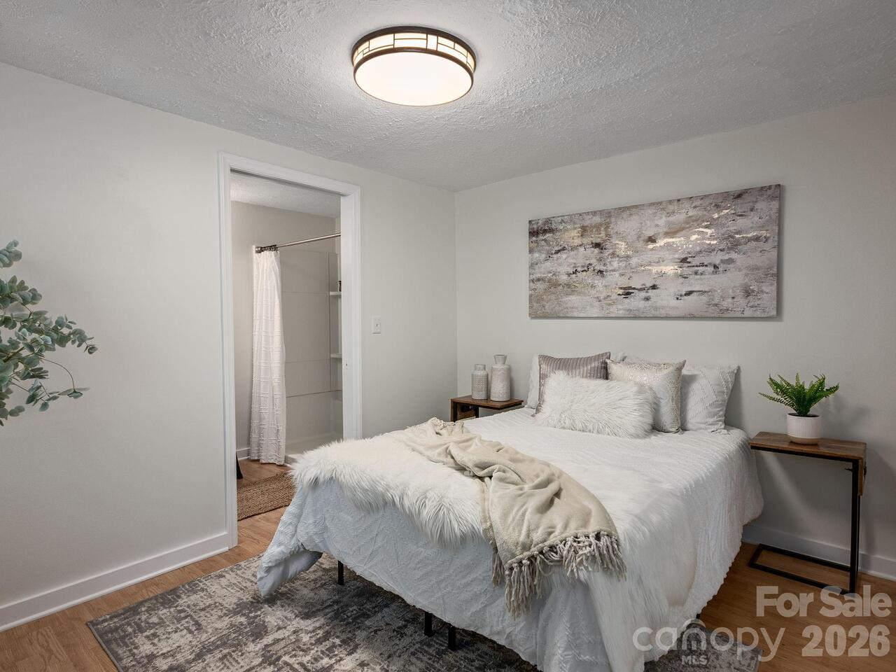 Listing Photo 17