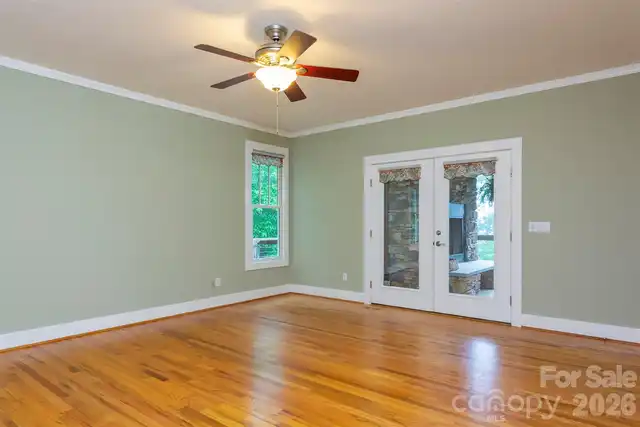 Listing Photo 13
