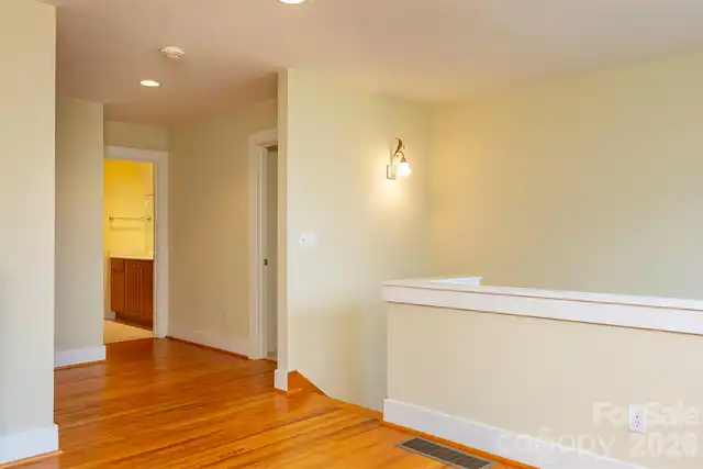 Listing Photo 23