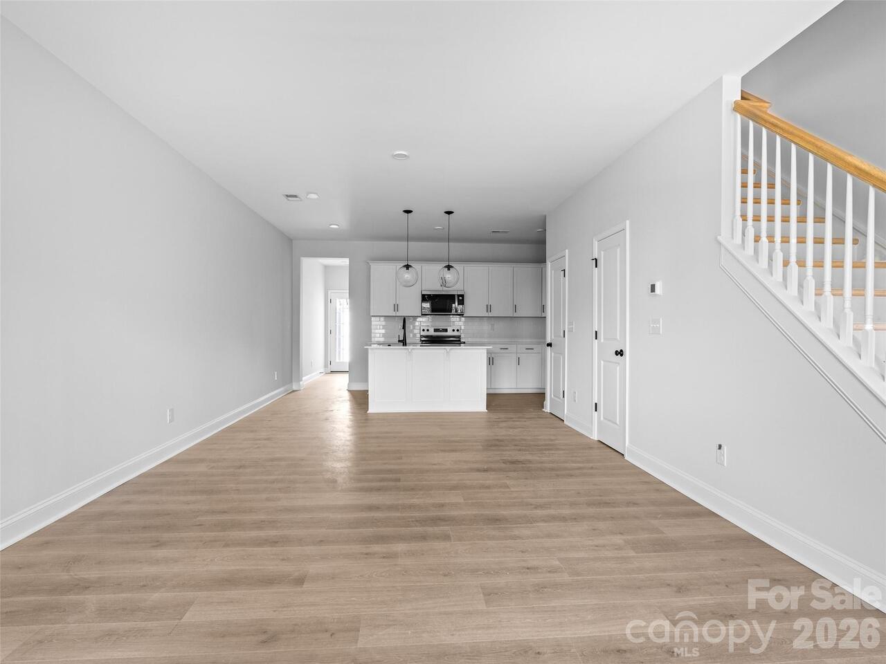 Listing Photo 15