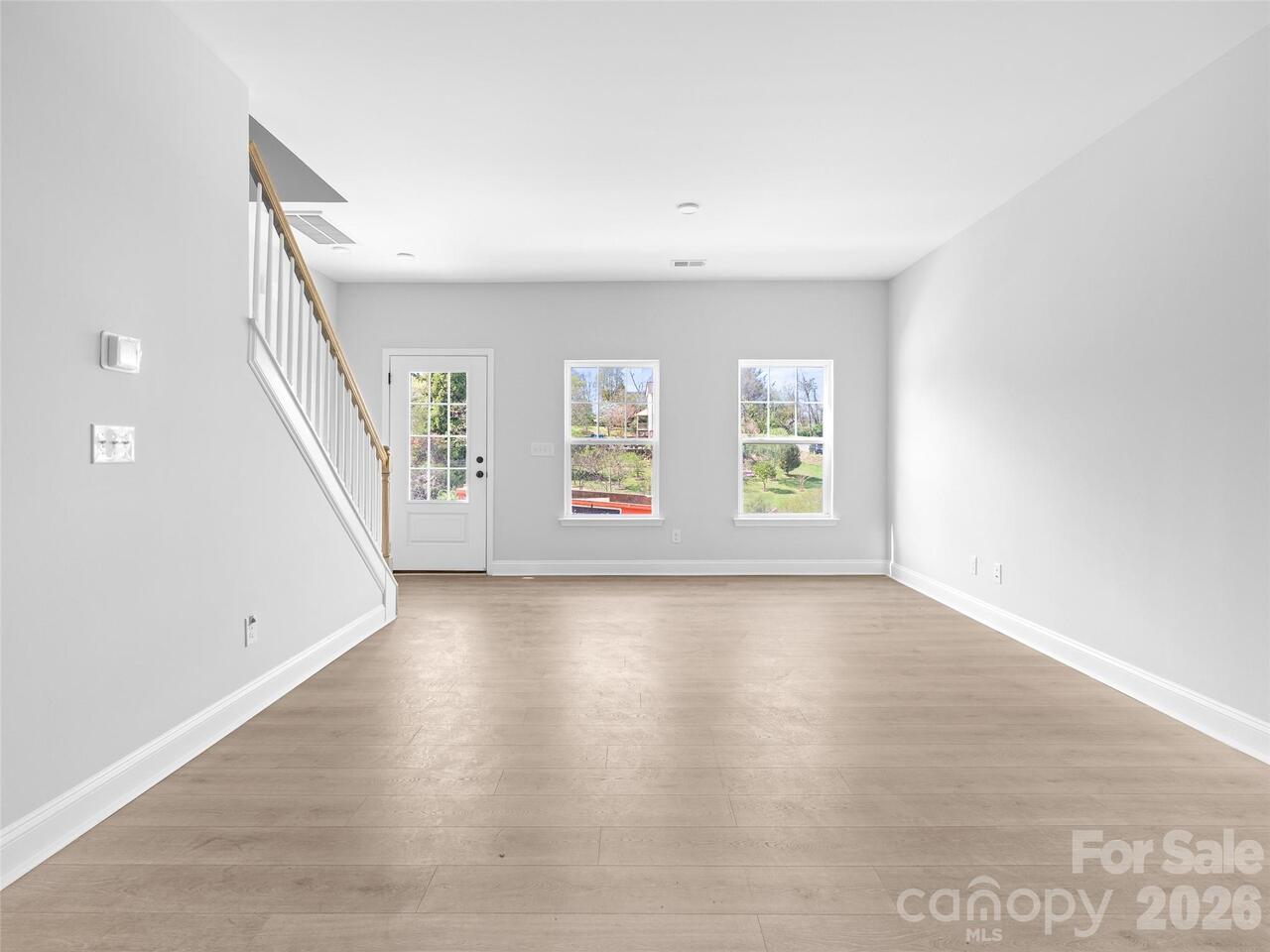 Listing Photo 17