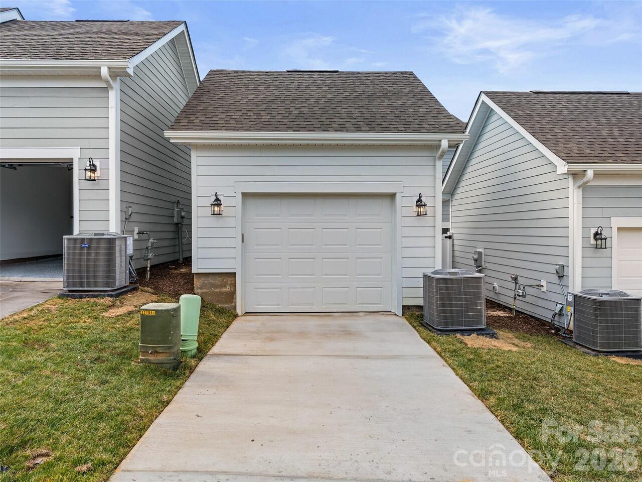 Listing Photo 12