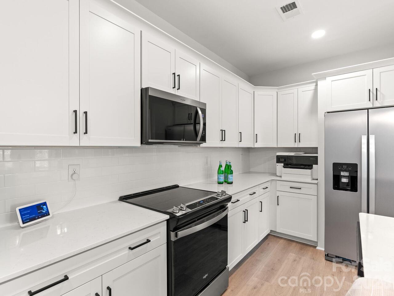 Listing Photo 16