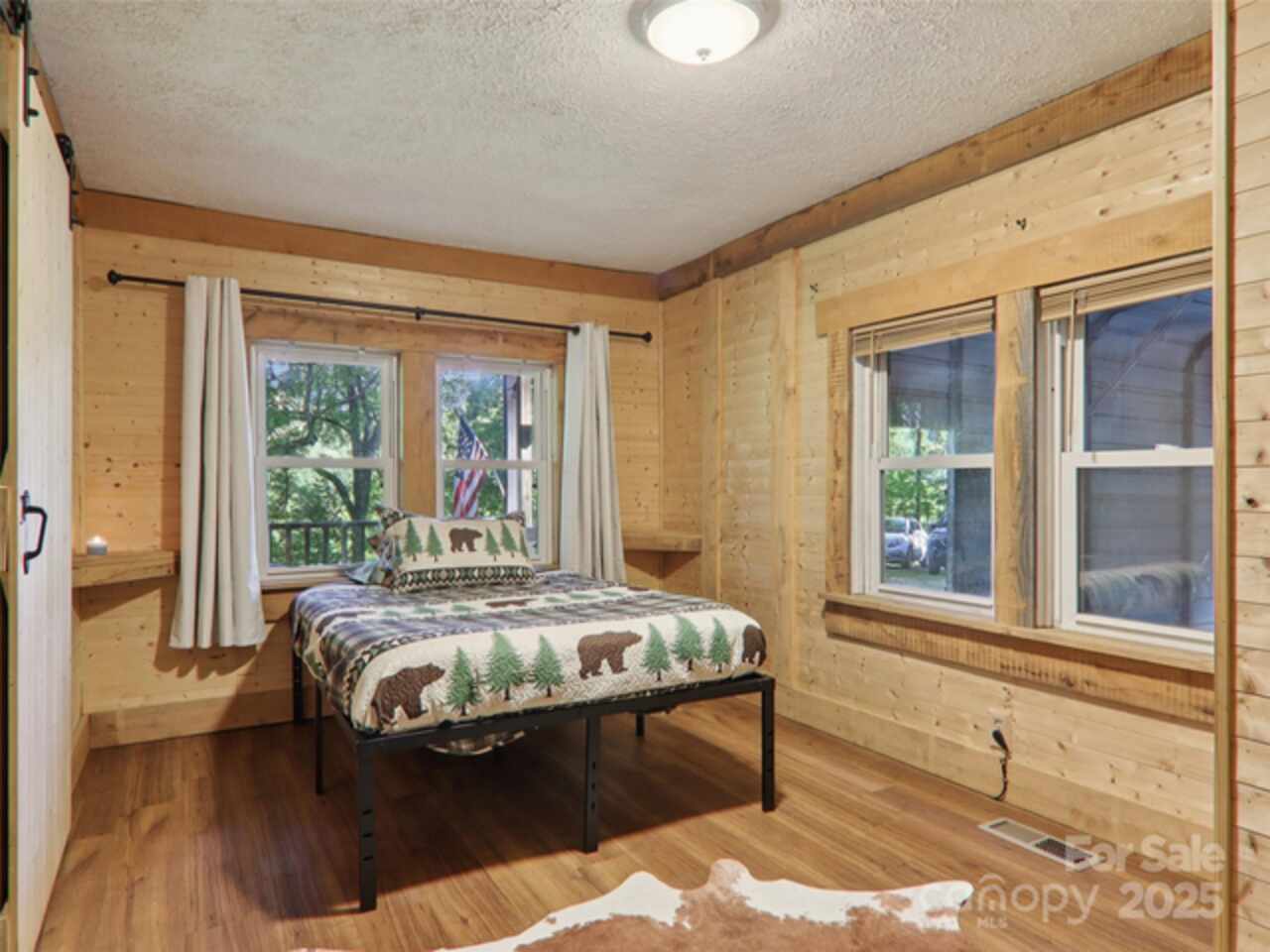 Listing Photo 15