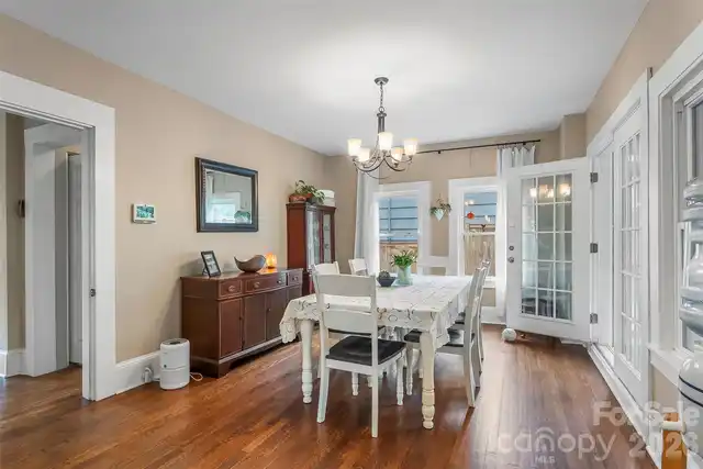 Listing Photo 8
