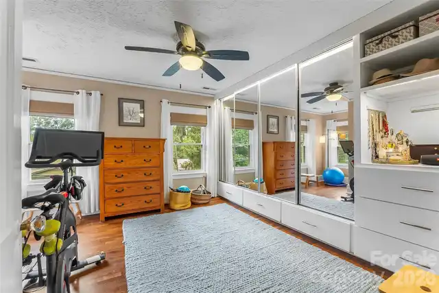 Listing Photo 23
