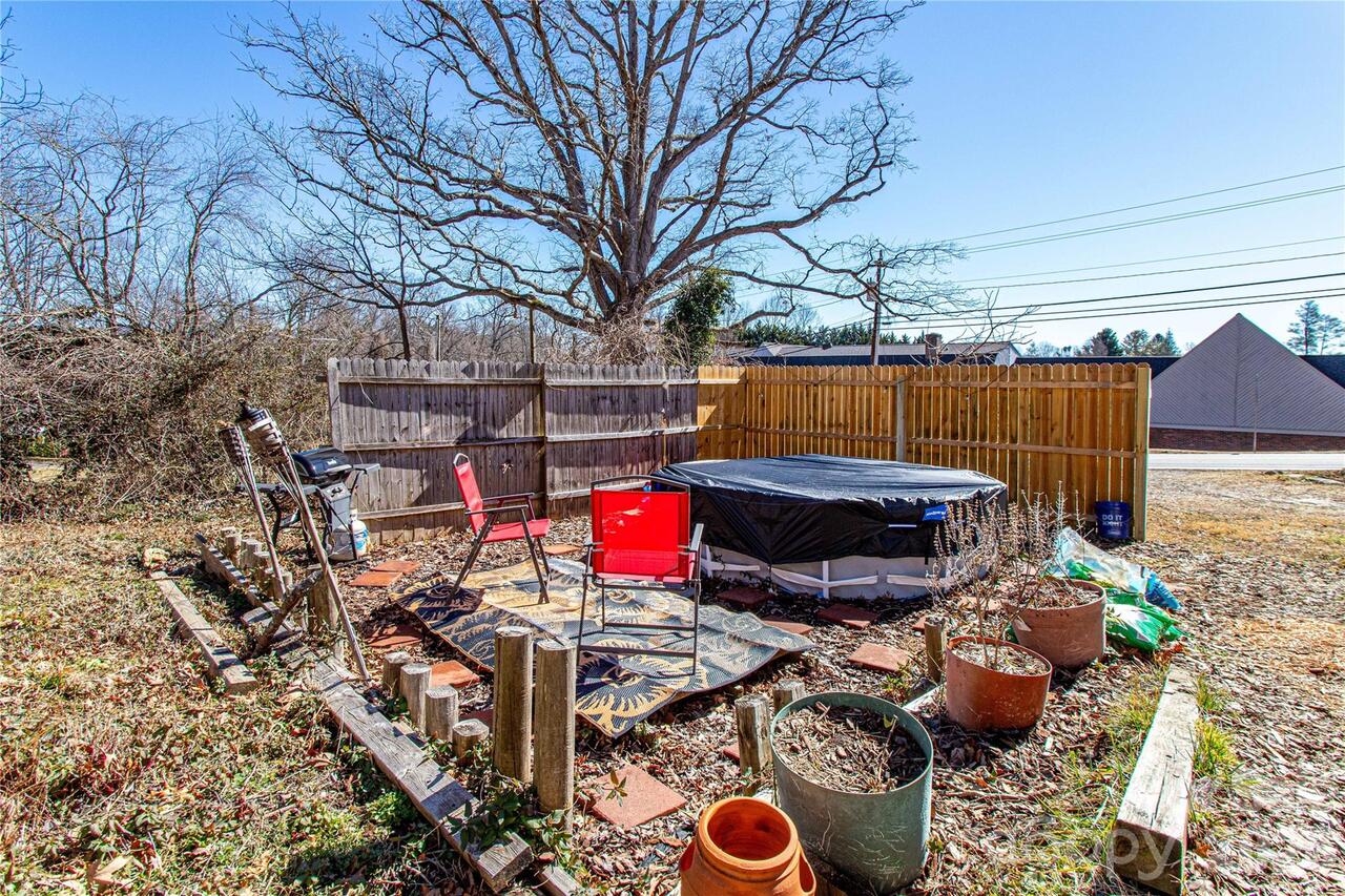 Listing Photo 37