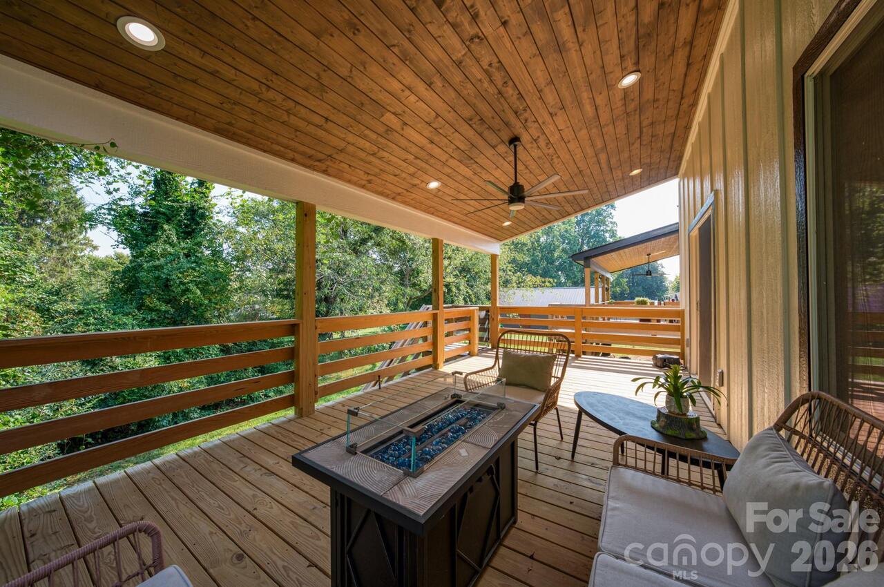 Listing Photo 35