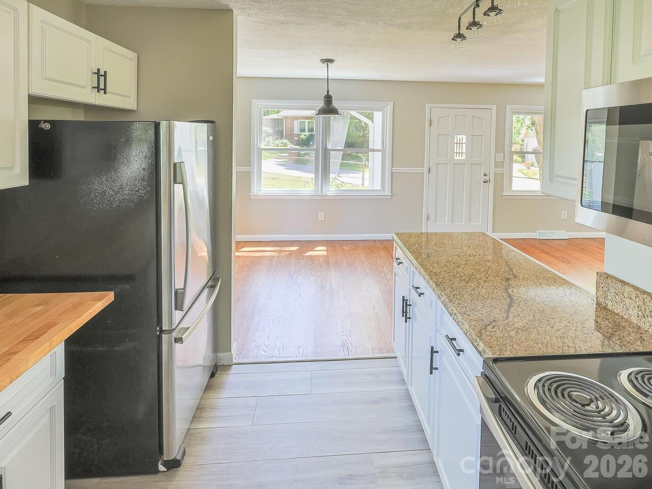Listing Photo 7