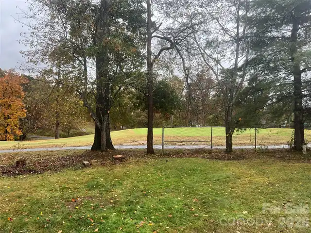 Listing Photo 14