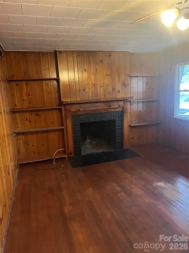 Listing Photo 18