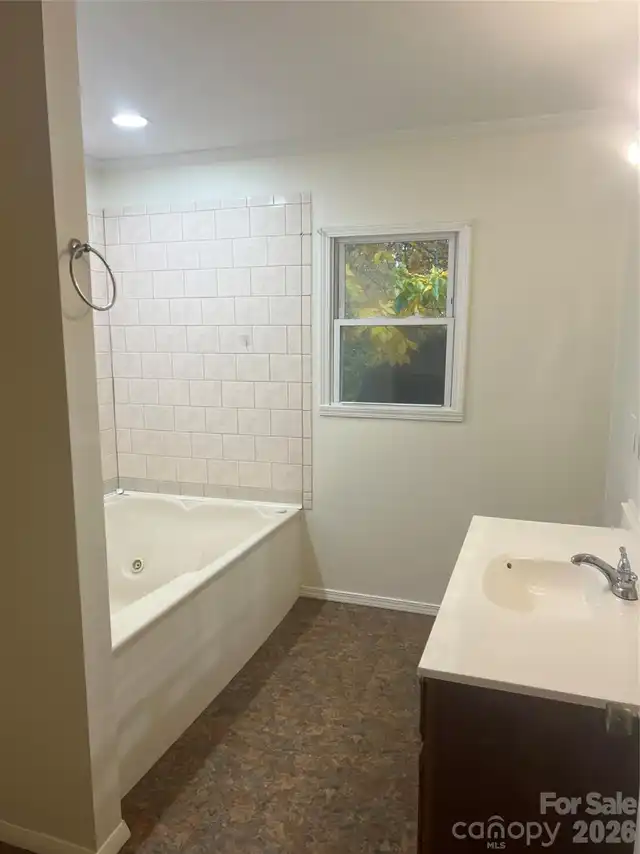 Listing Photo 20