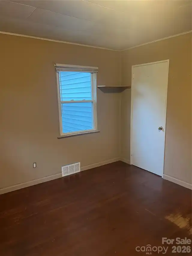 Listing Photo 22