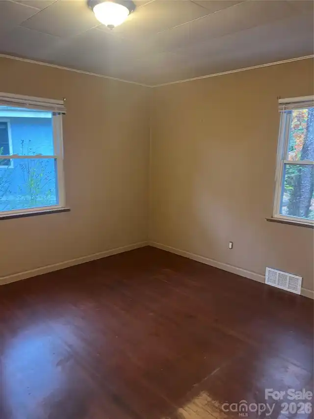 Listing Photo 23