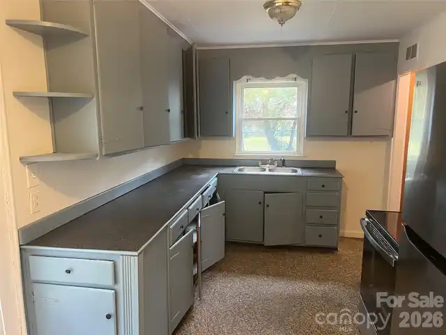 Listing Photo 34