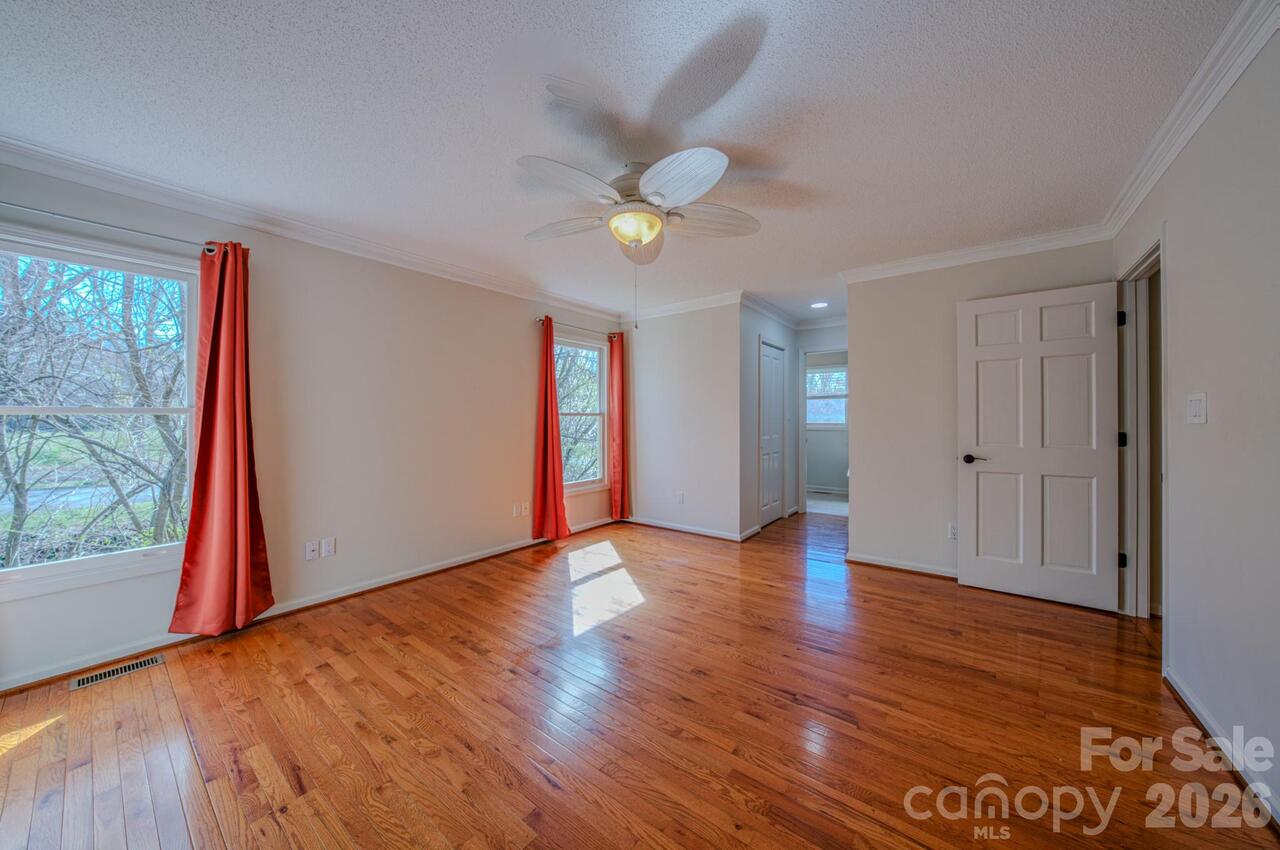 Listing Photo 13