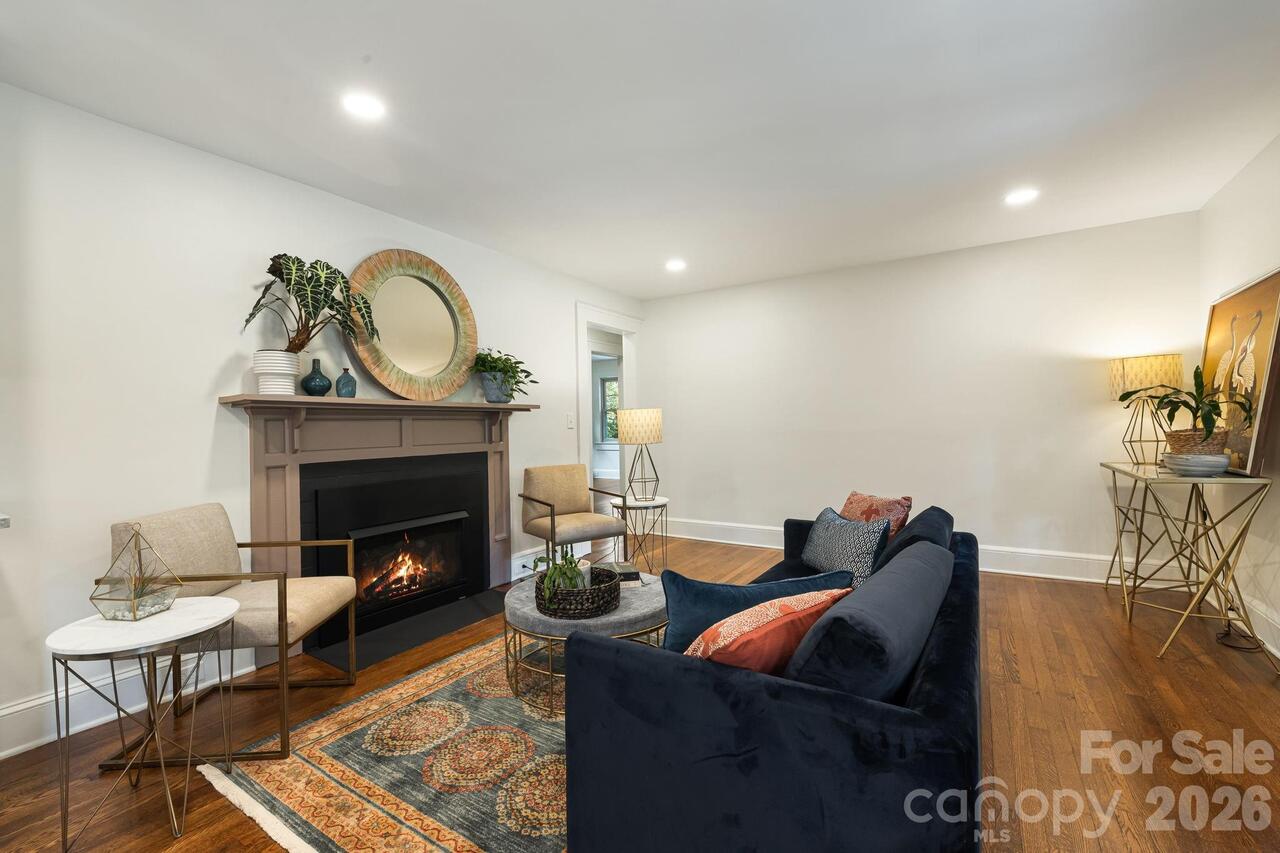 Listing Photo 6