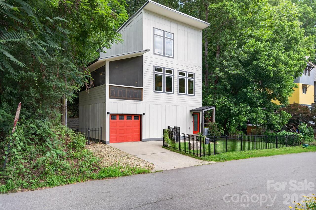 Listing Photo 23