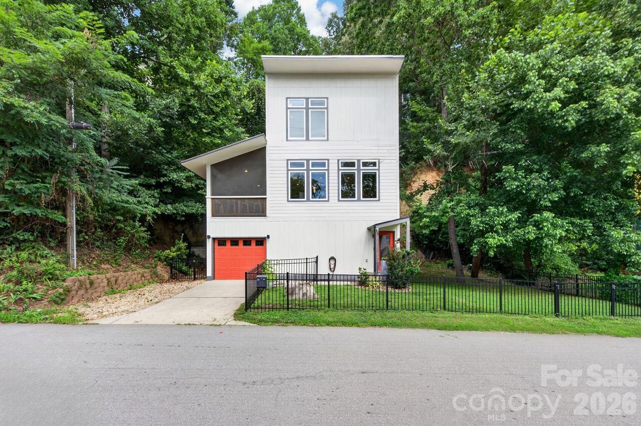 Listing Photo 25