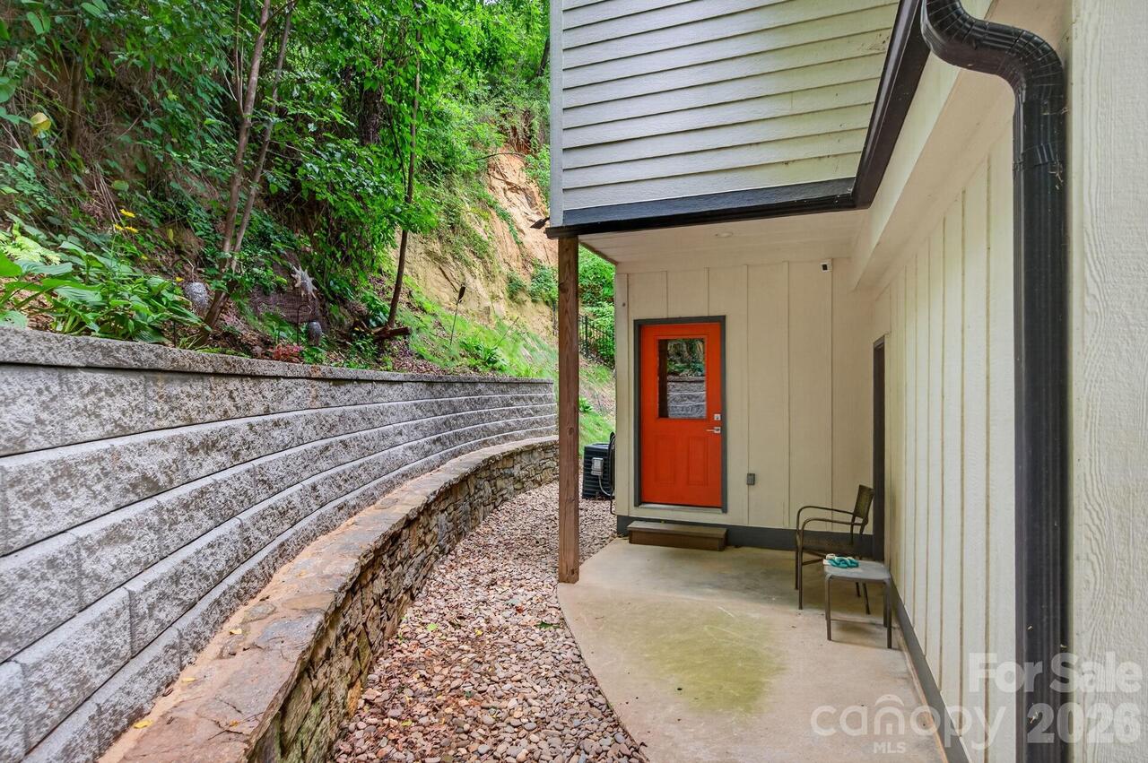 Listing Photo 32