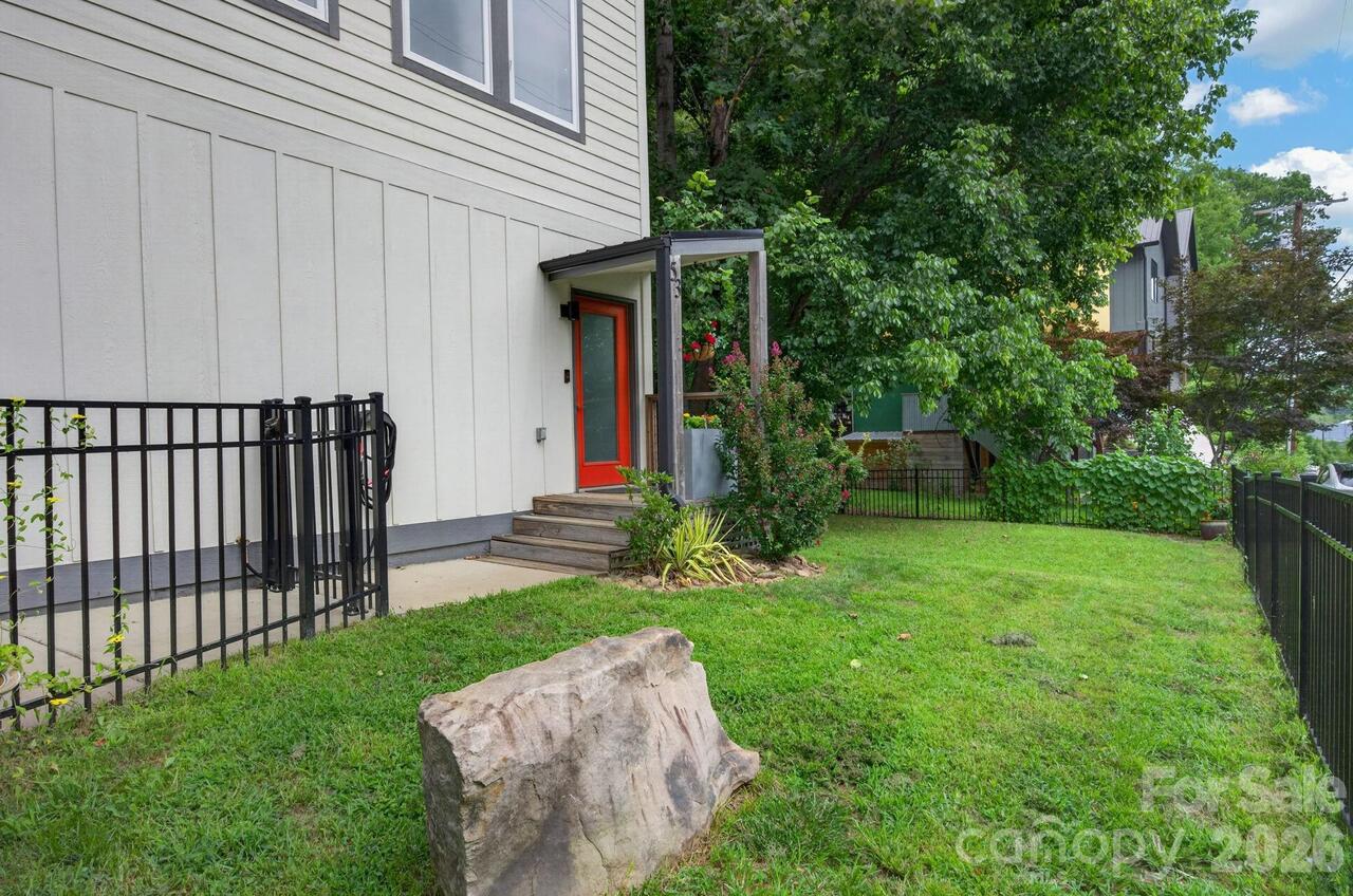 Listing Photo 33