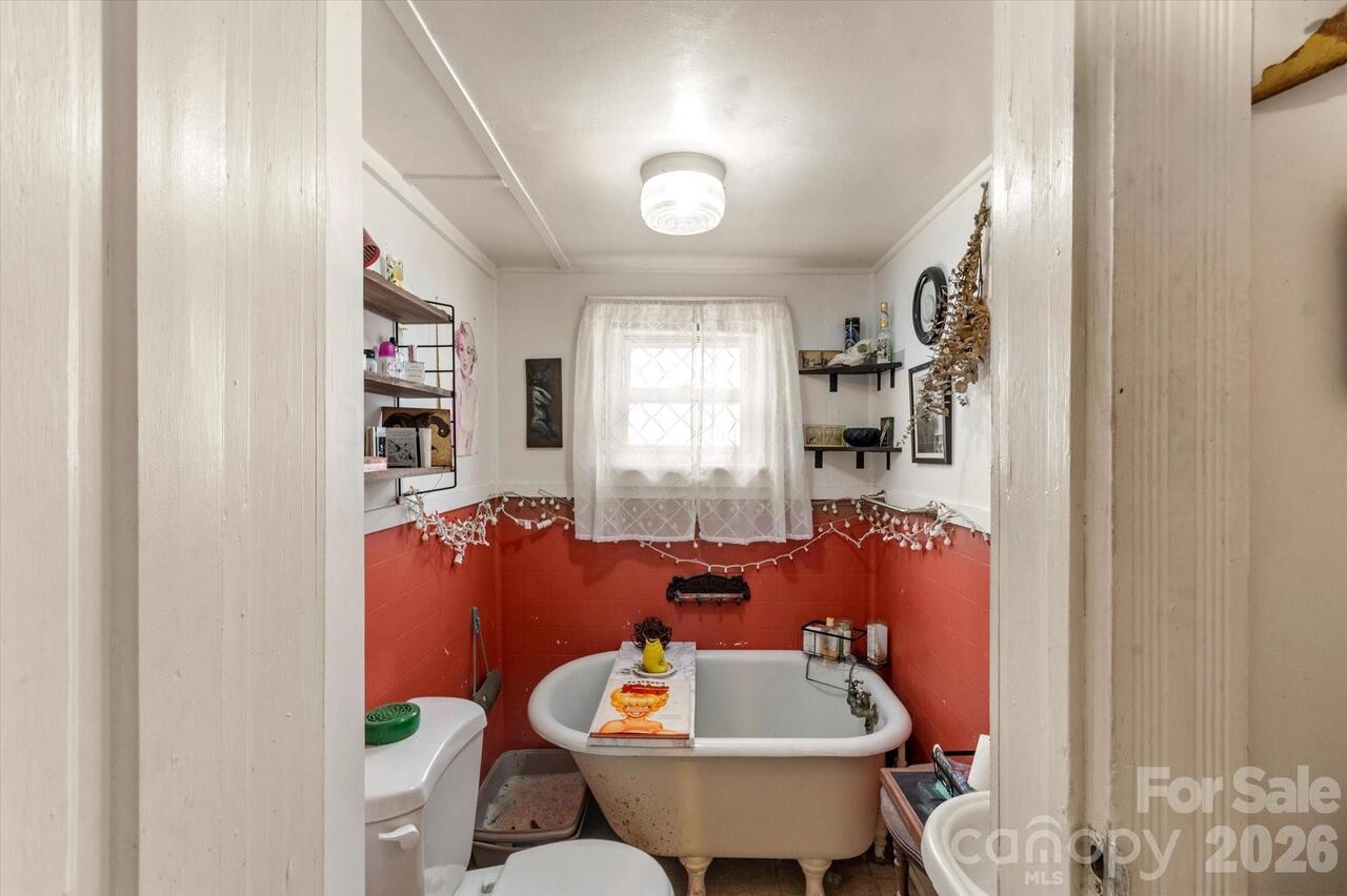 Listing Photo 18