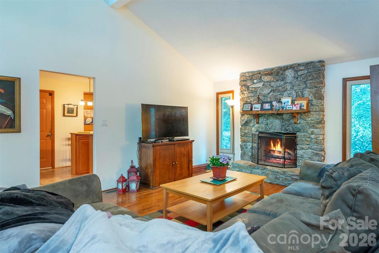 Listing Photo 22