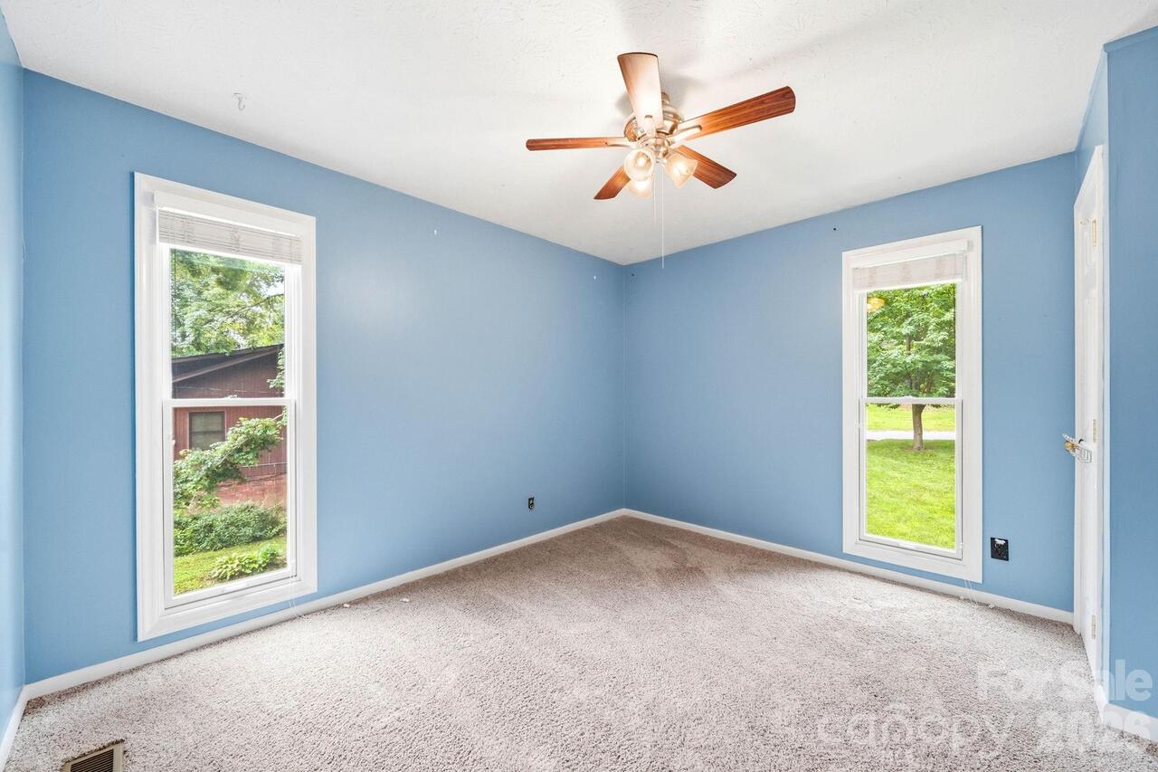 Listing Photo 21