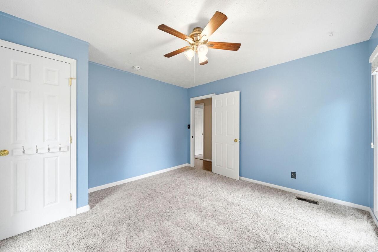 Listing Photo 22