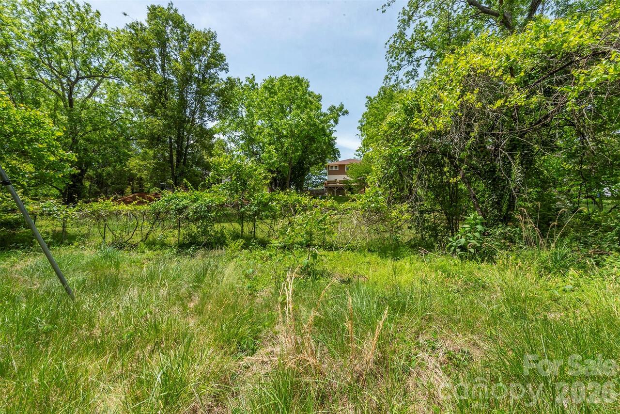 Listing Photo 6