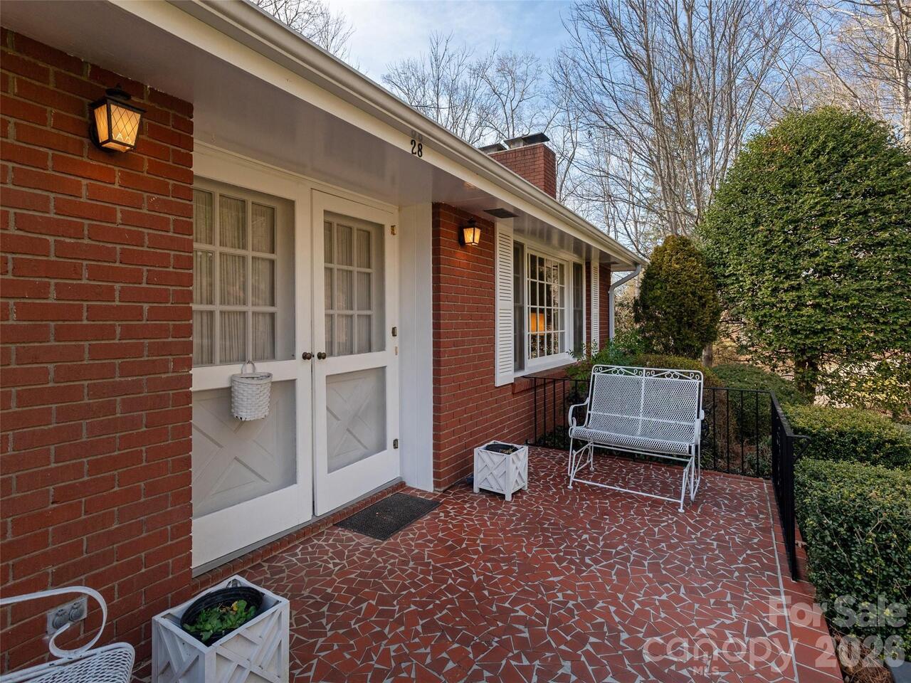 Listing Photo 6