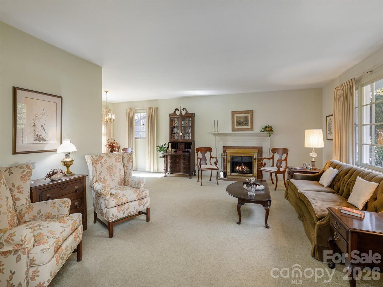 Listing Photo 9