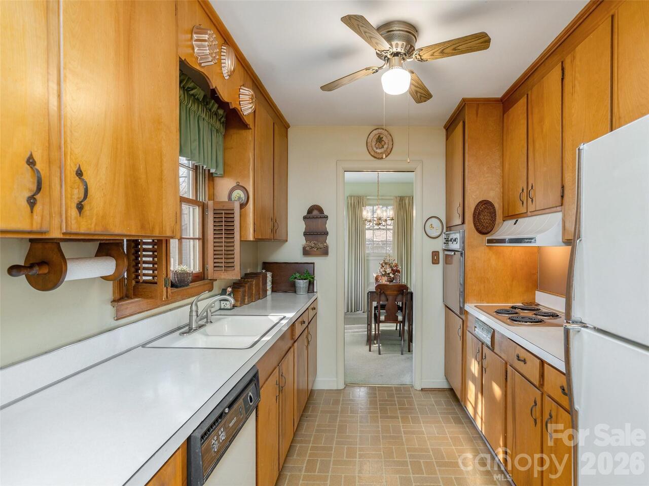 Listing Photo 15