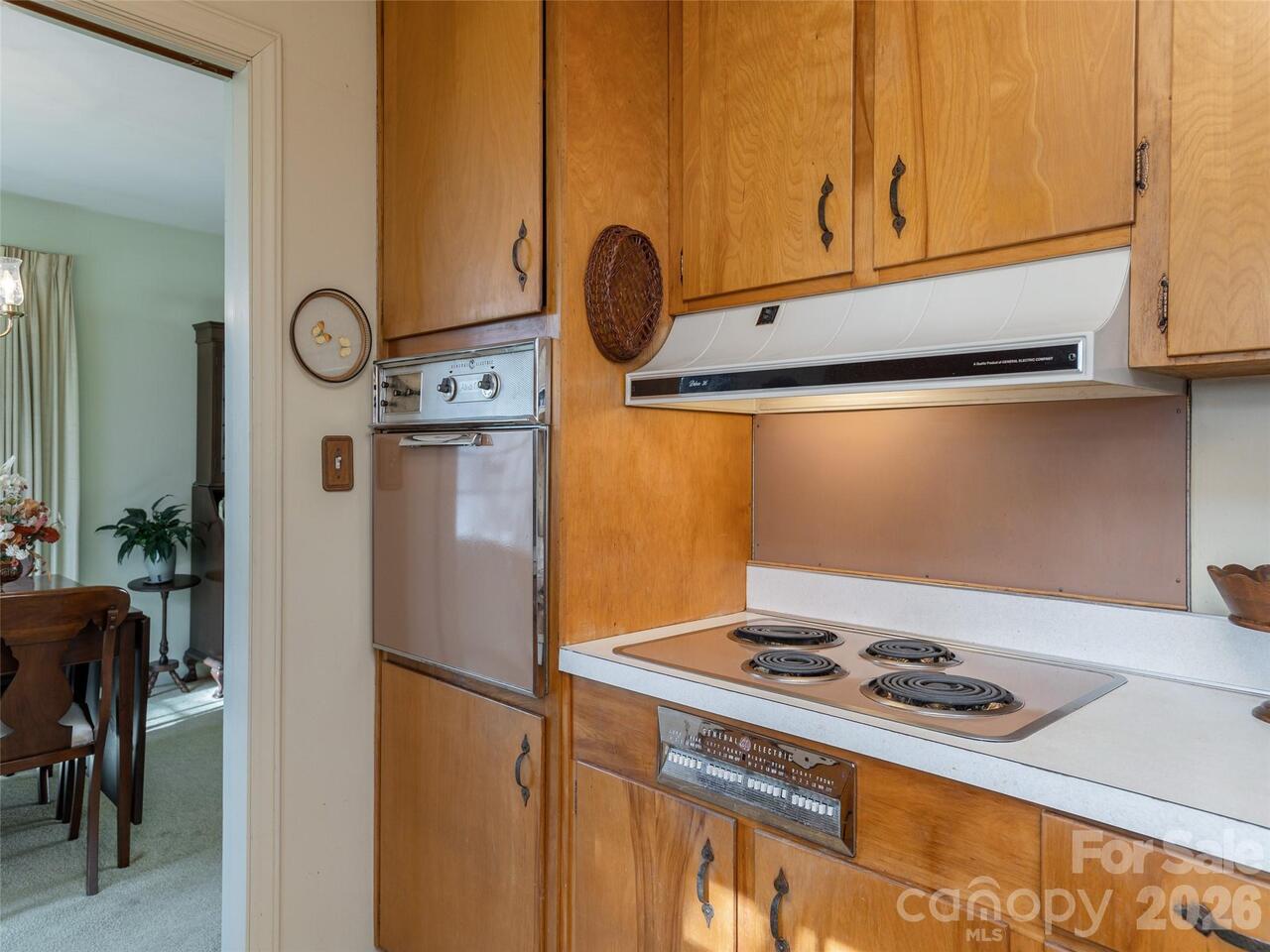 Listing Photo 16