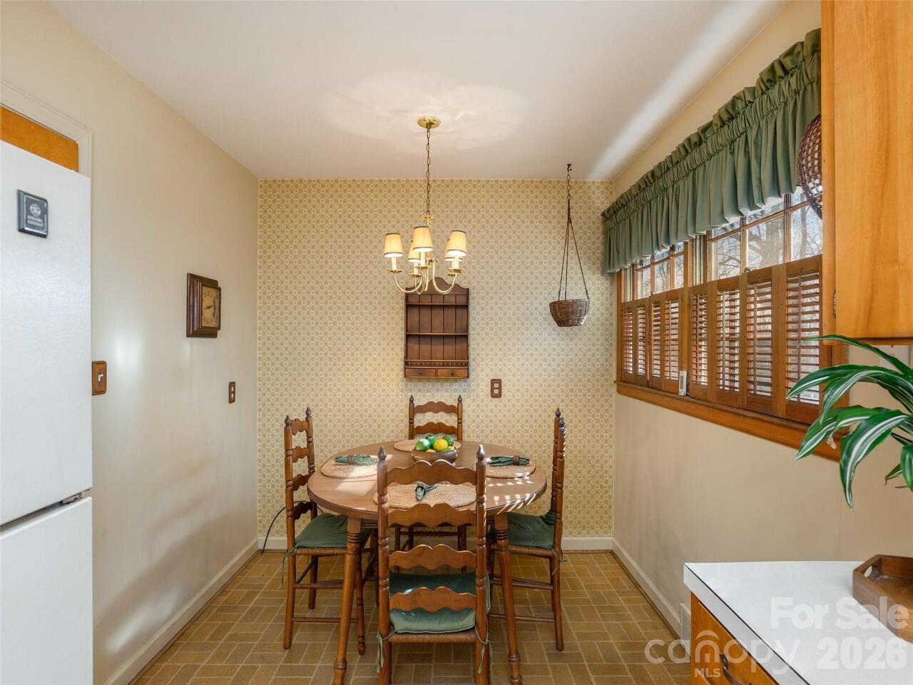 Listing Photo 18